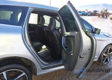 2015 Volvo Xc60 T6 R-Design Premier Plus from USA, damaged, VIN YV4902RG9F2584508